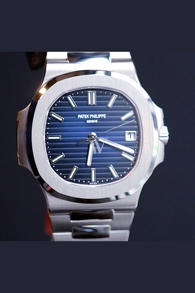 Patek Philippe  Nautilus Ref. 5811/1G-001 White Gold