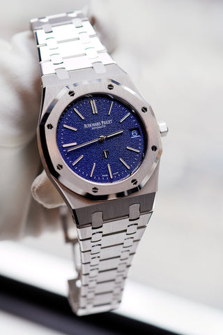 Audemars Piguet Royal Oak 39 Jumbo Extra Thin White Gold Grainy Blue Dial Watch 16202BC.OO.1240BC.02