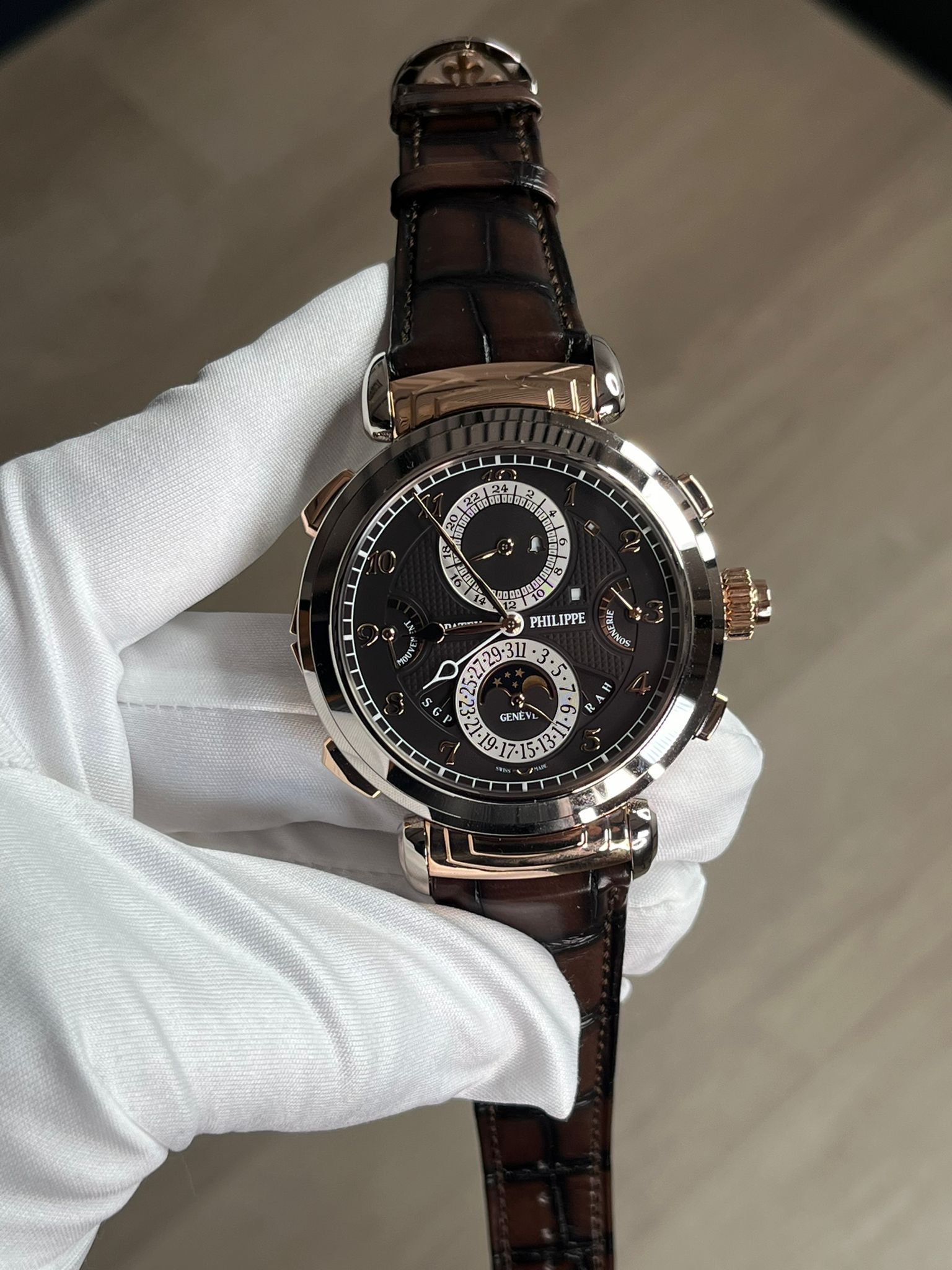 đồng Hồ Patek Philippe Grandmaster Chime 2019 Patek 6300g For Sale