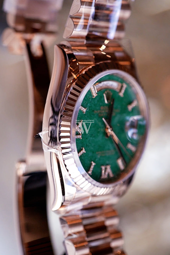 rolex-day-date-36-aventurine-diamond-fluted-bezel-everose-gold-128235