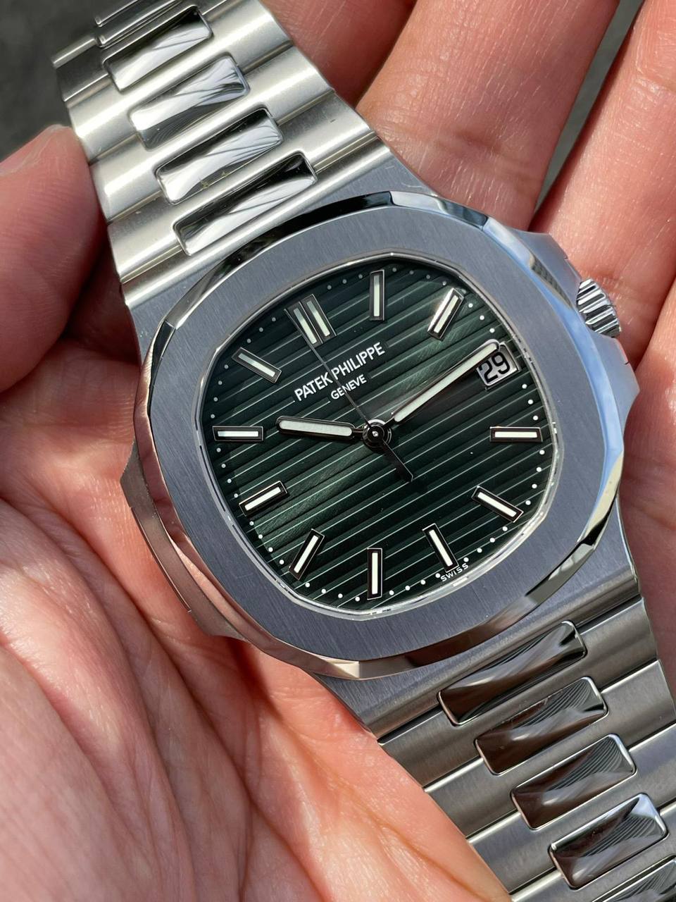 Patek Philippe Nautilus Olive Green Dial 5711/1A-014 – WatchGuyNYC