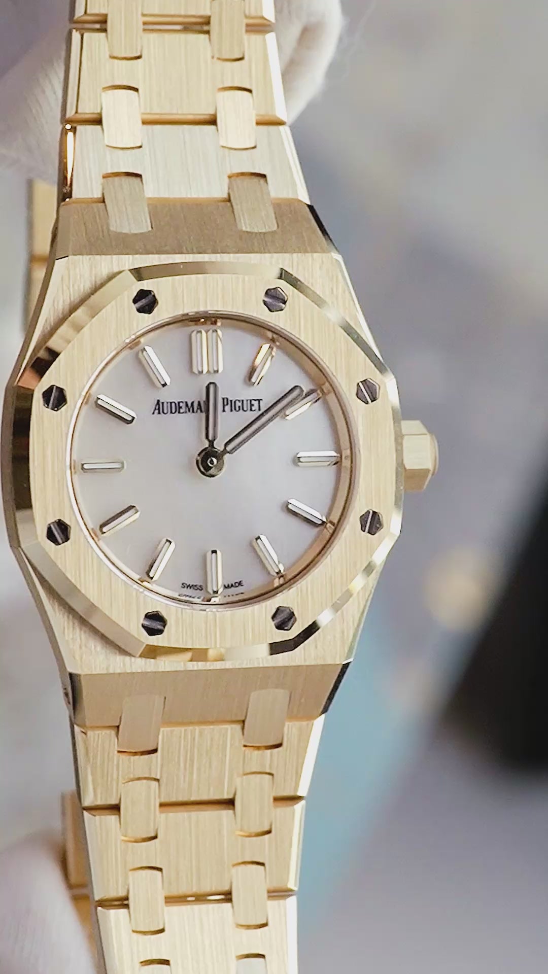 Audemars Piguet 67630BA.OO.1312BA.03-B Royal Oak 23 Mini 18K Yellow Gold MOP Dial