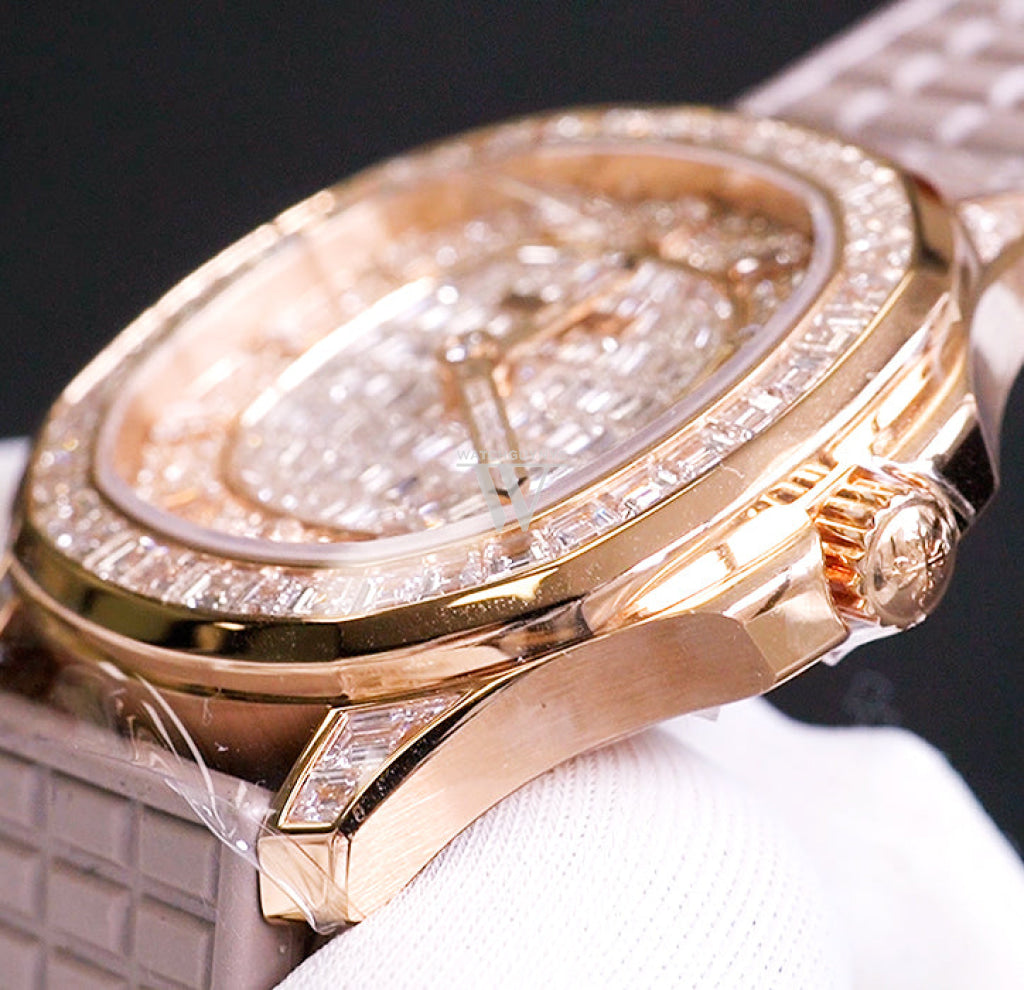 Patek Philippe Aquanaut Luce Haute Joaillerie Diamond Bezel 5062/450R Watch